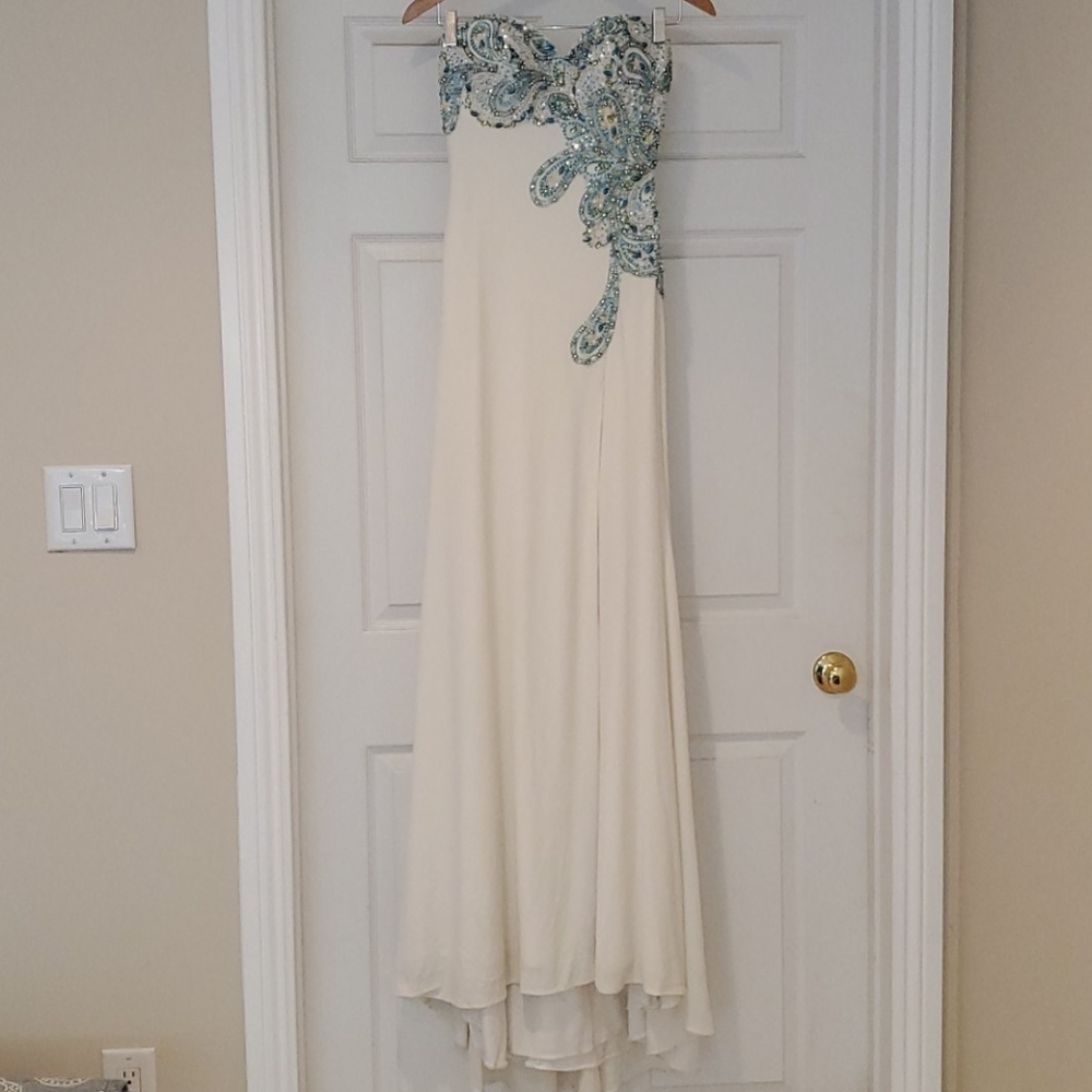 Jovani Sweetheart Gown